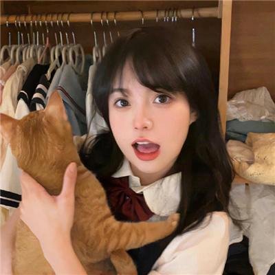 银杏飘落